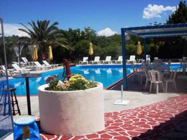 Aquarius Hotel Fourka Zewnętrze zdjęcie