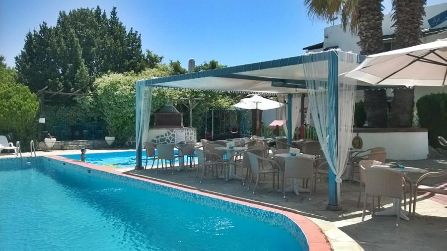 Aquarius Hotel Fourka Zewnętrze zdjęcie