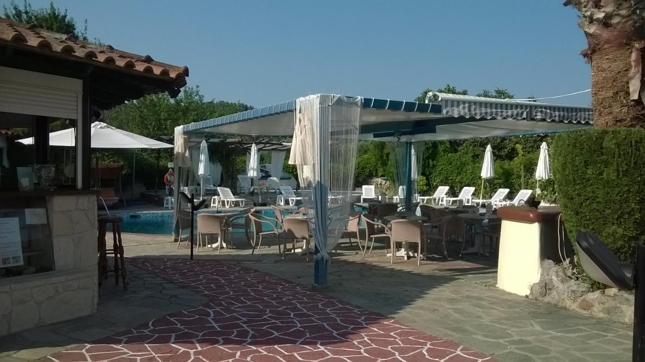 Aquarius Hotel Fourka Zewnętrze zdjęcie