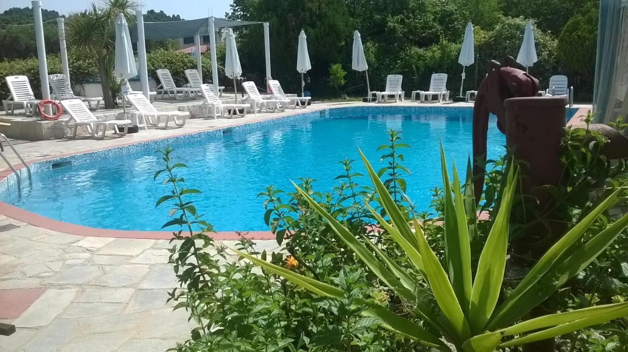 Aquarius Hotel Fourka Zewnętrze zdjęcie