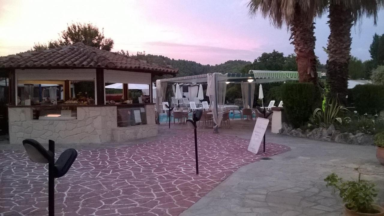 Aquarius Hotel Fourka Zewnętrze zdjęcie