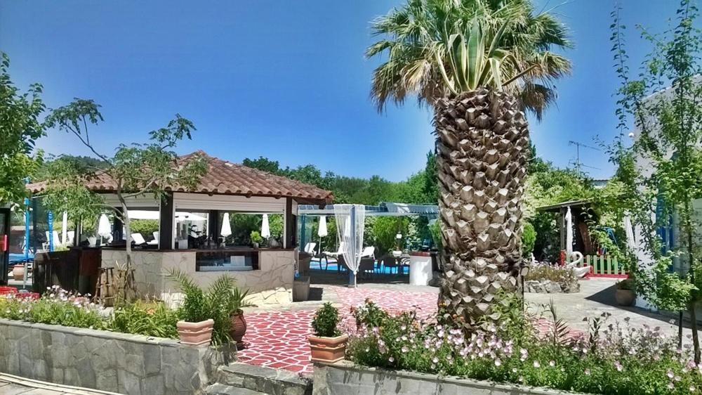 Aquarius Hotel Fourka Zewnętrze zdjęcie