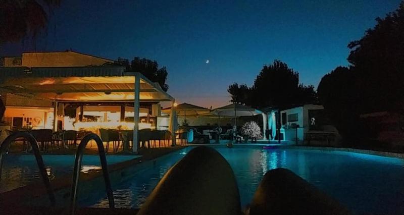 Aquarius Hotel Fourka Zewnętrze zdjęcie