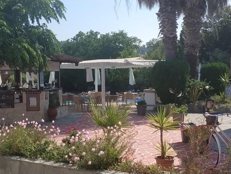 Aquarius Hotel Fourka Zewnętrze zdjęcie
