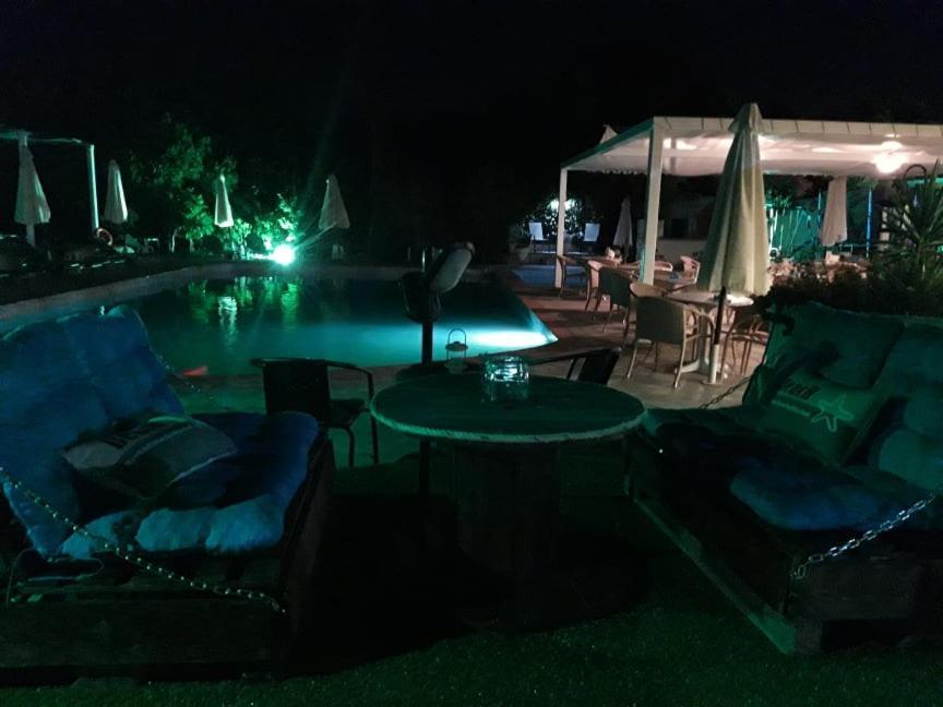 Aquarius Hotel Fourka Zewnętrze zdjęcie