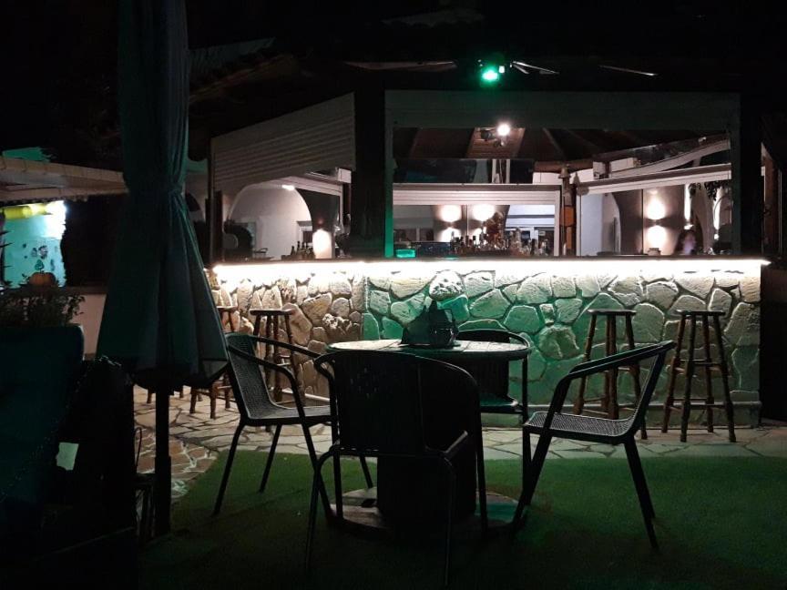 Aquarius Hotel Fourka Zewnętrze zdjęcie