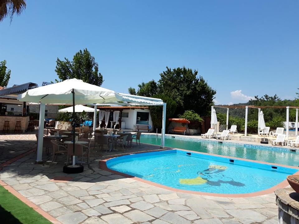 Aquarius Hotel Fourka Zewnętrze zdjęcie